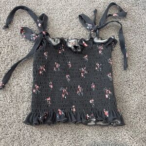 Tween style tank top with ties at the top